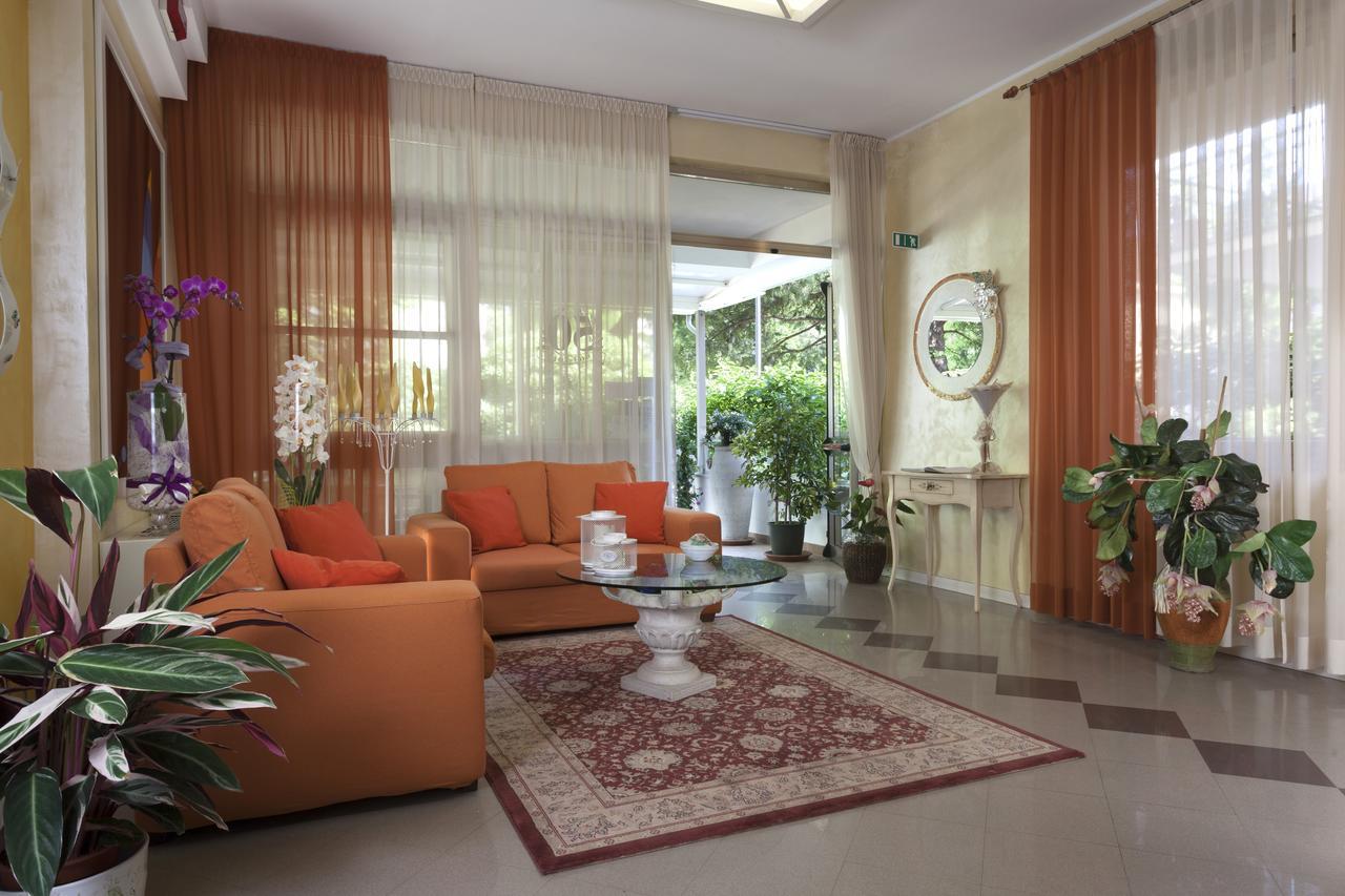 Hotel Alfa Tao Riccione Exteriör bild