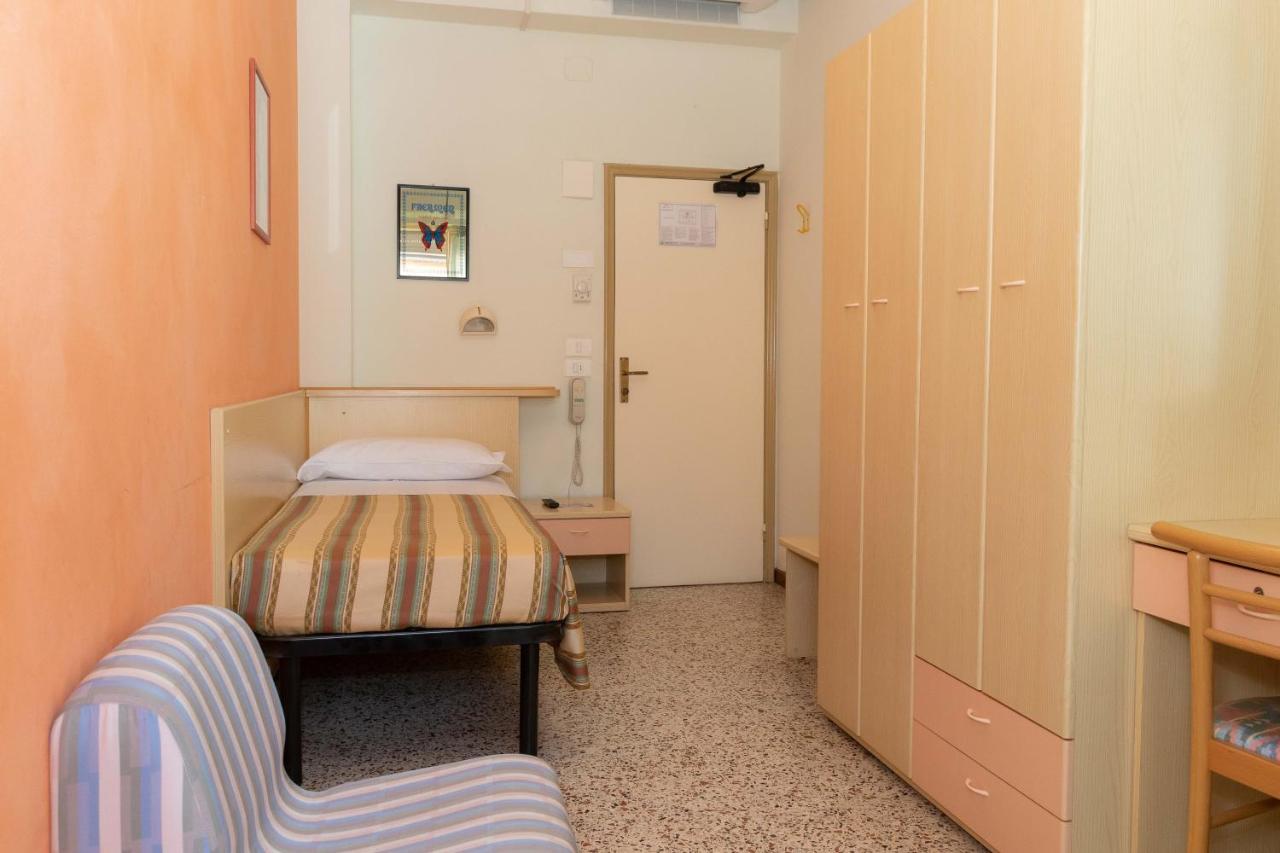 Hotel Alfa Tao Riccione Exteriör bild